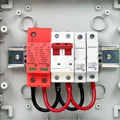 Солнечная PV распределительная коробка LQX1/1DC500VB1-1532-PG, DC 500В 1 вход 1 выход, с молниезащитой